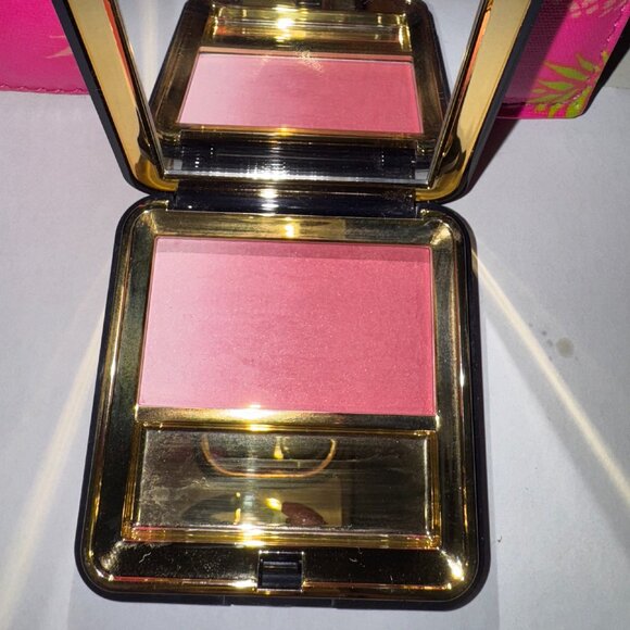 Estee Lauder Rose Nuance Blush - Picture 2 of 3